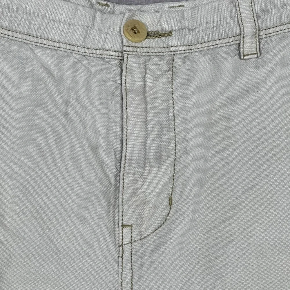 Tommy Bahama Men's Beige Linen Blend Chino‎ Shorts